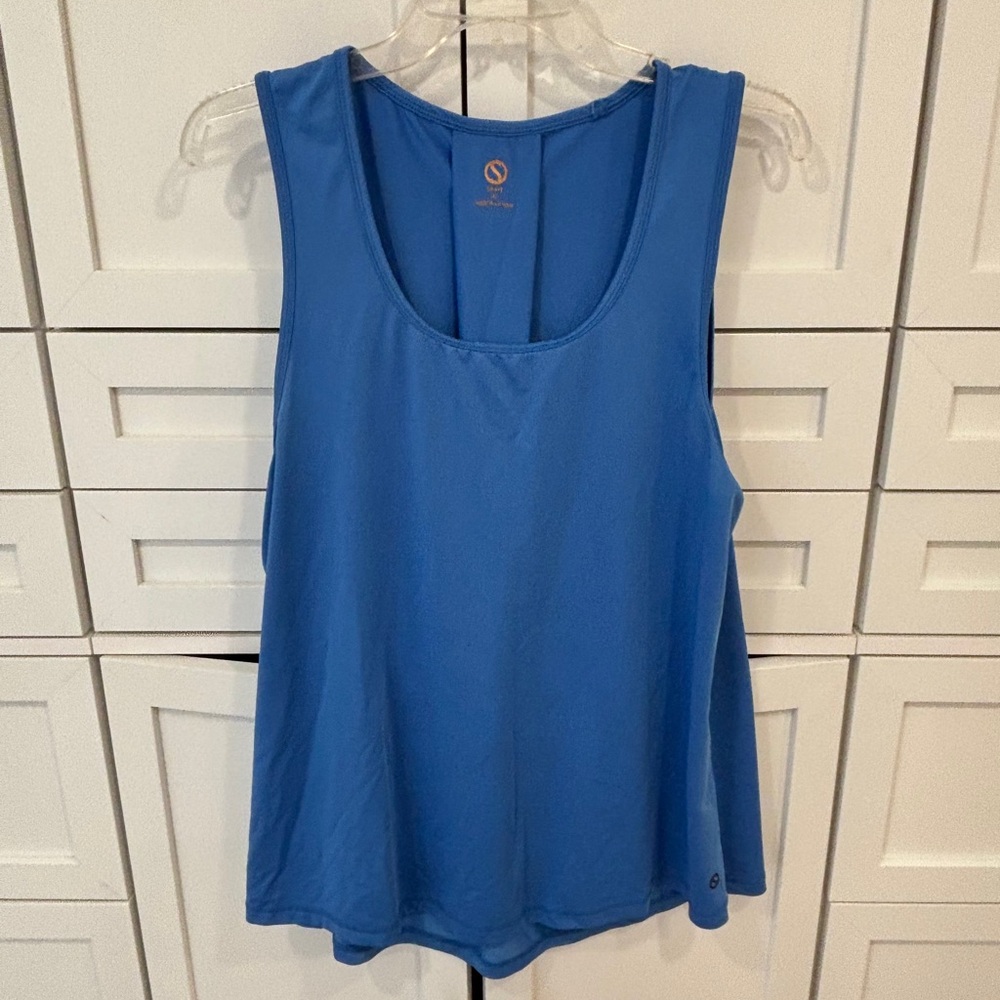 EUC!! SHAPE Activewear Women’s Essential Blue Tank With Back Box Pleat - Picture 3 of 7
